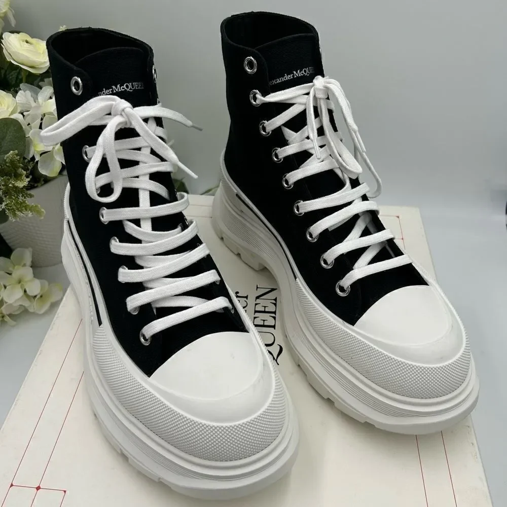 Men’s Alexander McQueen tread slick sneakers, size 44 made in Italy